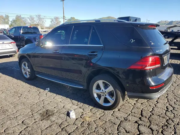 4JGDA5JB9JB183525 2018 MERCEDES-BENZ GLE - Image 2