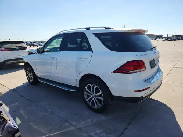 4JGDA5JBXGA772307 2016 MERCEDES-BENZ GLE - Image 2