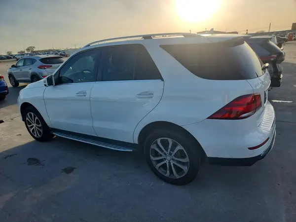 4JGDA5JBXGA773988 2016 MERCEDES-BENZ GLE - Image 2