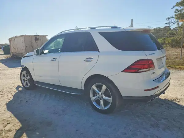 4JGDA5JBXHA814752 2017 MERCEDES-BENZ GLE - Image 2
