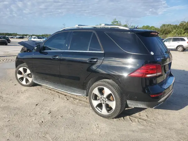 4JGDA5JBXHA919713 2017 MERCEDES-BENZ GLE - Image 2