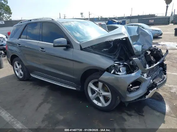 4JGDA5JBXJB151621 2018 MERCEDES-BENZ GLE - Image 1