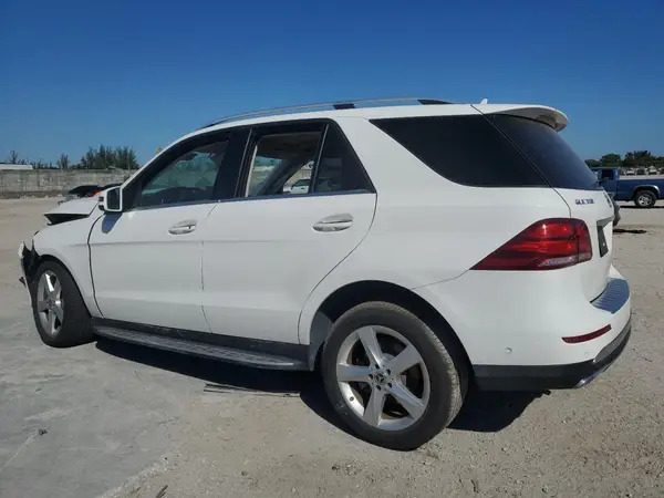 4JGDA5JBXJB184666 2018 MERCEDES-BENZ GLE - Image 2