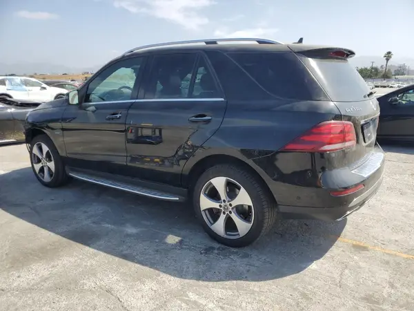 4JGDA6DB3JB011136 2018 MERCEDES-BENZ GLE - Image 2