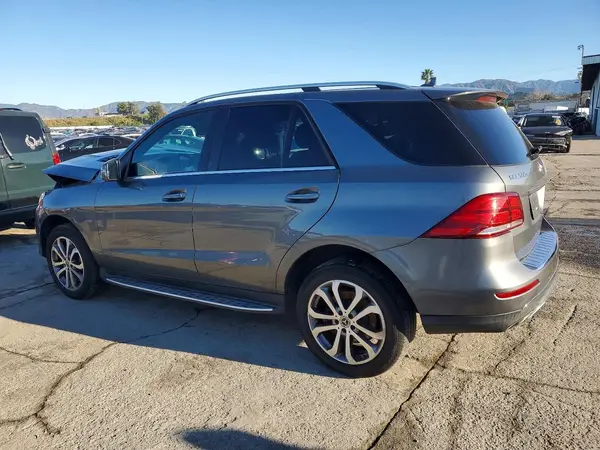4JGDA6DB6JB067863 2018 MERCEDES-BENZ GLE - Image 2