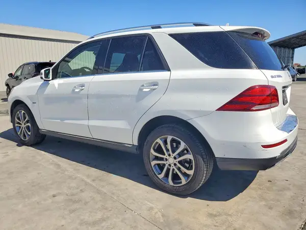 4JGDA6DB8HA814055 2017 MERCEDES-BENZ GLE - Image 2