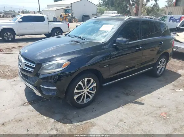 4JGDA6DB9HA838493 2017 MERCEDES-BENZ GLE - Image 2