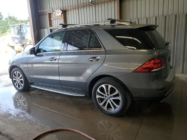 4JGDA6DB9JB099089 2018 MERCEDES-BENZ GLE - Image 2