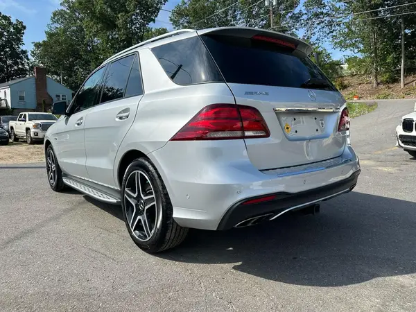 4JGDA6EB2JB017282 2018 MERCEDES-BENZ GLE - Image 2
