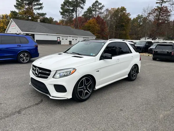 4JGDA6EB3JB016027 2018 MERCEDES-BENZ GLE - Image 1