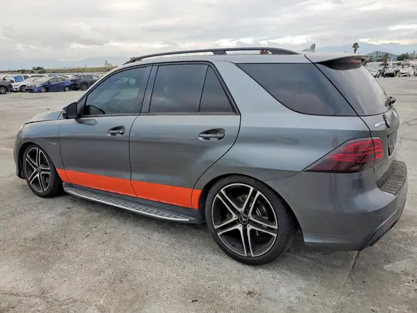 4JGDA6EB6JB144570 2018 MERCEDES-BENZ GLE - Image 2