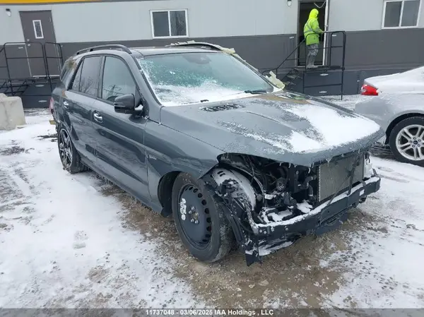 4JGDA6EB7JB057695 2018 MERCEDES-BENZ GLE - Image 1
