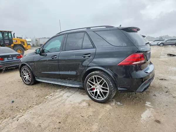 4JGDA7FB8JB076745 2018 MERCEDES-BENZ GLE - Image 2