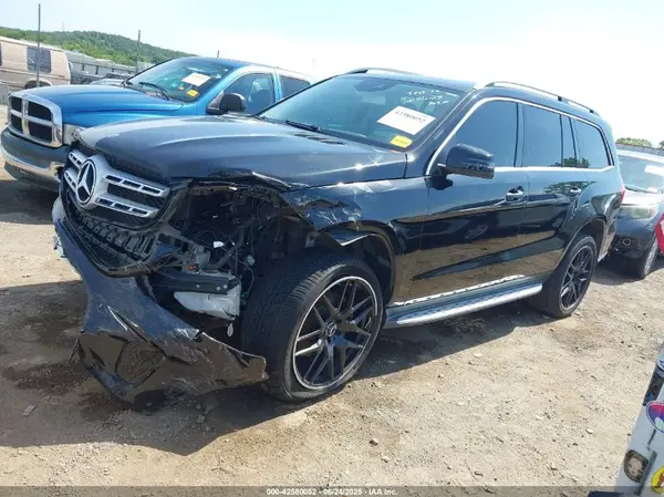 4JGDF6EE2HA848163 2017 MERCEDES-BENZ GLS-KLASSE - Image 2