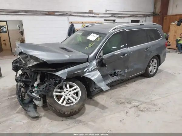 4JGDF6EE4KB228206 2019 MERCEDES-BENZ GLS-KLASSE - Image 2