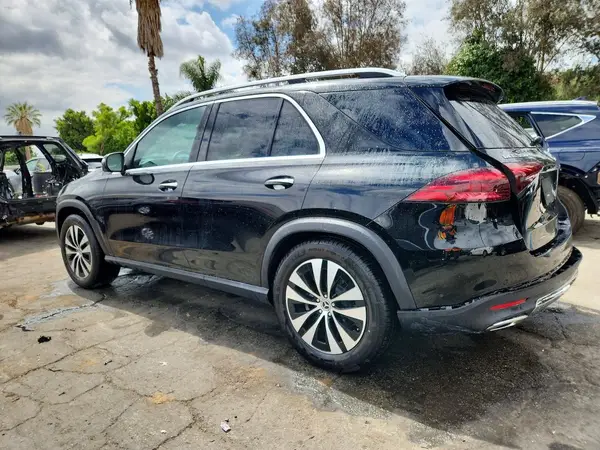 4JGFB4EB2TB592057 2026 MERCEDES-BENZ GLE - Image 2