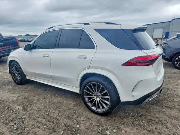 4JGFB4FB2RA969077 2024 MERCEDES-BENZ GLE - Image 2