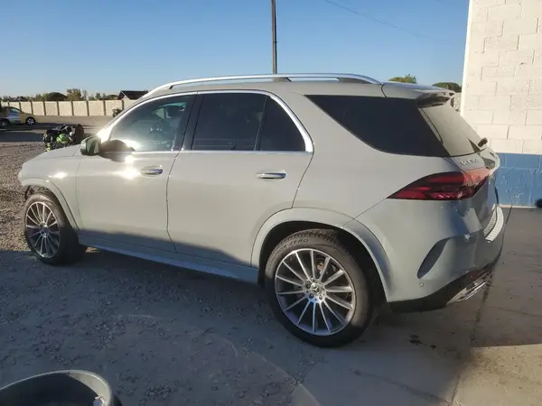 4JGFB4FB8RB006727 2024 MERCEDES-BENZ GLE - Image 2