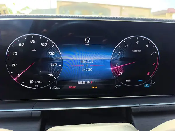 4JGFB4FB9SB307044 2025 MERCEDES-BENZ GLE - Image 8