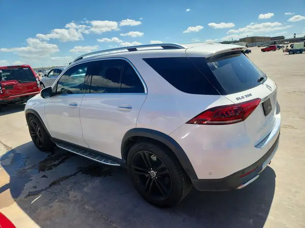 4JGFB4JB0LA236590 2020 MERCEDES-BENZ GLE - Image 2