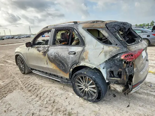 4JGFB4JB1MA383342 2021 MERCEDES-BENZ GLE - Image 2