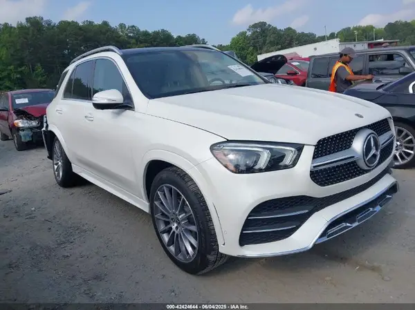 4JGFB4JB1PA902426 2023 MERCEDES-BENZ GLE - Image 1