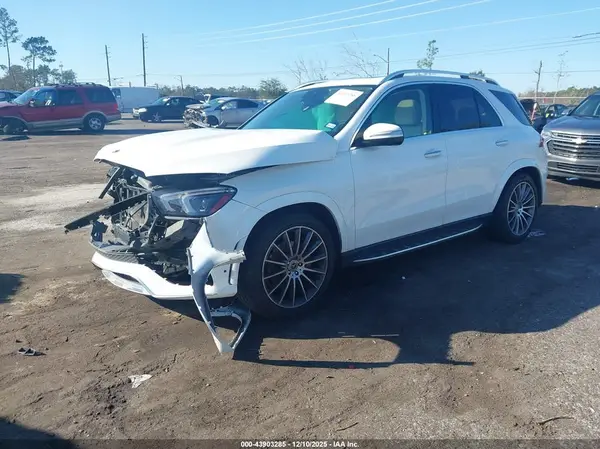 4JGFB4JB2MA561775 2021 MERCEDES-BENZ GLE - Image 2