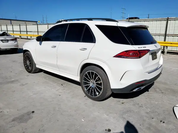 4JGFB4JB3LA110255 2020 MERCEDES-BENZ GLE - Image 2