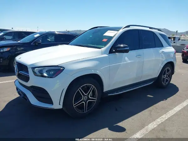 4JGFB4JB3PA949053 2023 MERCEDES-BENZ GLE - Image 2