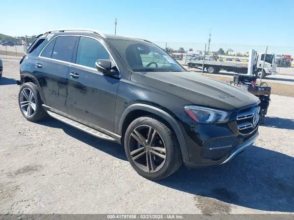 4JGFB4JB5NA715798 2022 MERCEDES-BENZ GLE - Image 1