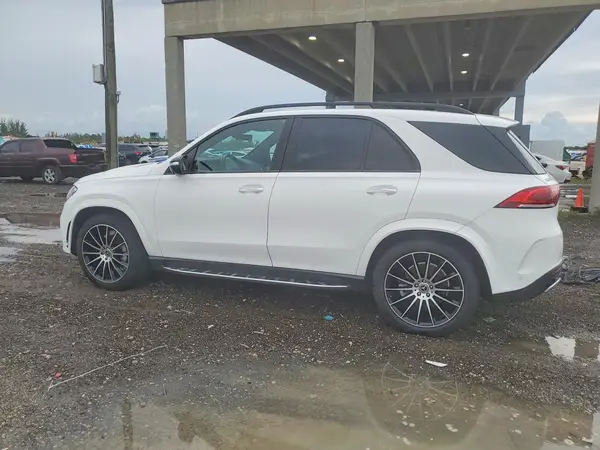 4JGFB4JB6NA770860 2022 MERCEDES-BENZ GLE - Image 2