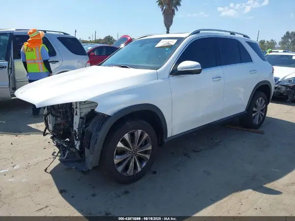 4JGFB4JB7MA517822 2021 MERCEDES-BENZ GLE - Image 2