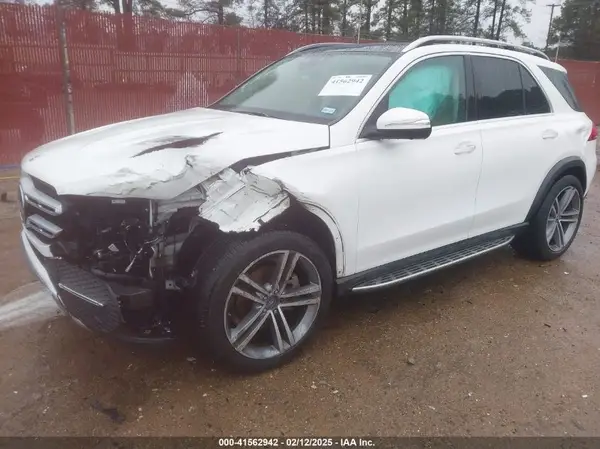4JGFB4JB9NA779021 2022 MERCEDES-BENZ GLE - Image 2