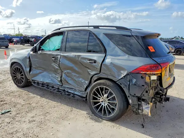 4JGFB4JB9PA962096 2023 MERCEDES-BENZ GLE - Image 2