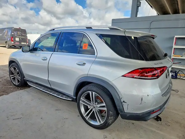 4JGFB4JE5LA205541 2020 MERCEDES-BENZ GLE - Image 2