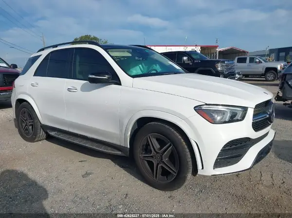 4JGFB4JE9NA688146 2022 MERCEDES-BENZ GLE - Image 1