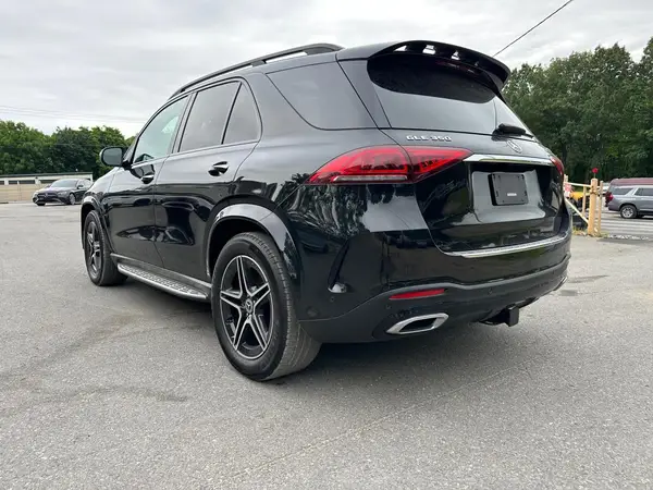 4JGFB4KB1NA804945 2022 MERCEDES-BENZ GLE - Image 2