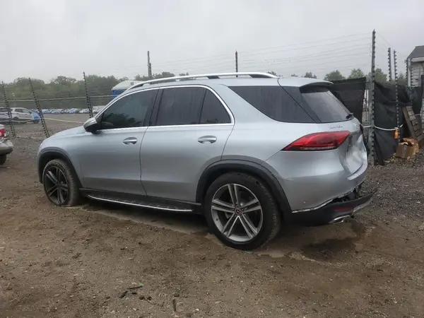 4JGFB4KB2NA678675 2022 MERCEDES-BENZ GLE - Image 2