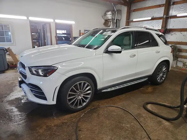 4JGFB4KB2NA741046 2022 MERCEDES-BENZ GLE - Image 1