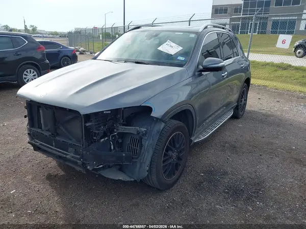 4JGFB4KB4LA013046 2020 MERCEDES-BENZ GLE - Image 2