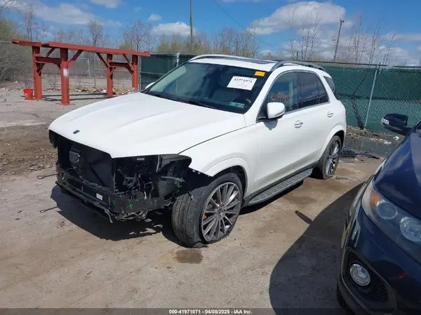 4JGFB4KB4MA395175 2021 MERCEDES-BENZ GLE - Image 2
