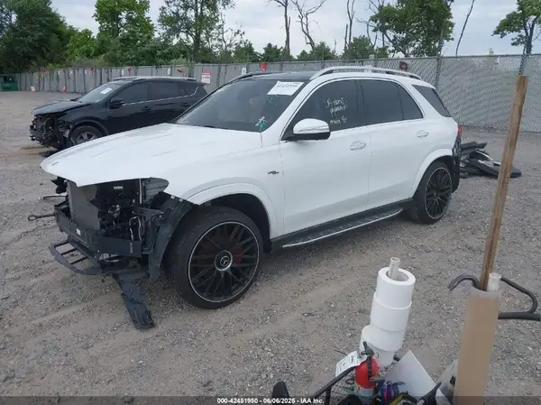 4JGFB4KB4NA698779 2022 MERCEDES-BENZ GLE - Image 2