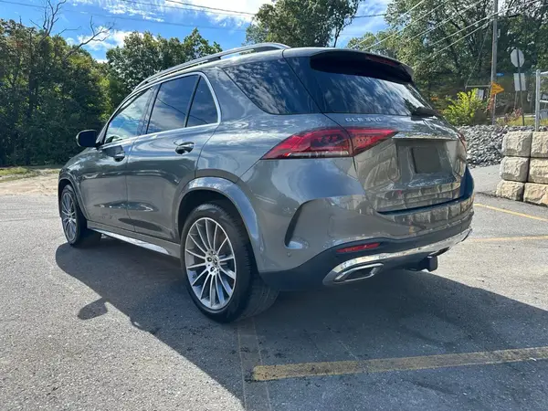 4JGFB4KB4NA746586 2022 MERCEDES-BENZ GLE - Image 2