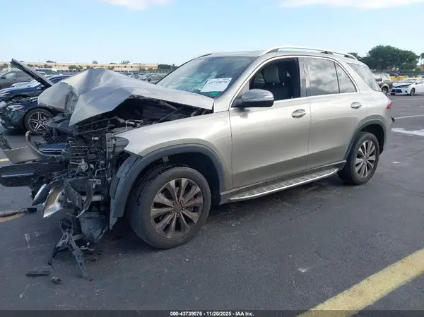 4JGFB4KB5LA028655 2020 MERCEDES-BENZ GLE - Image 2