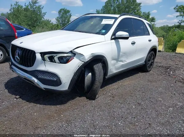 4JGFB4KB8LA052884 2020 MERCEDES-BENZ GLE - Image 2