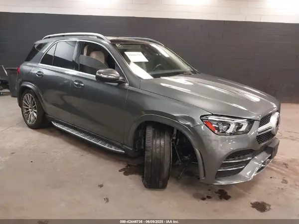4JGFB4KB8NA665865 2022 MERCEDES-BENZ GLE - Image 1
