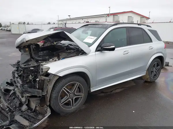 4JGFB4KB9LA084145 2020 MERCEDES-BENZ GLE - Image 2