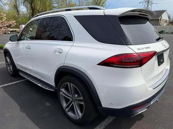 4JGFB4KB9NA717472 2022 MERCEDES-BENZ GLE - Image 2