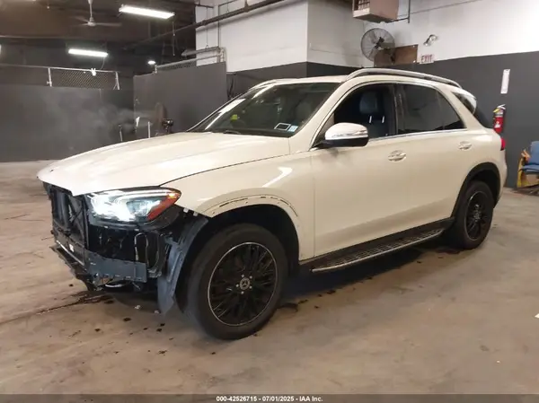 4JGFB4KBXLA035679 2020 MERCEDES-BENZ GLE - Image 2