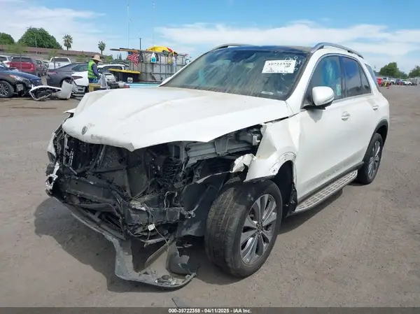 4JGFB4KE2LA185585 2020 MERCEDES-BENZ GLE - Image 2